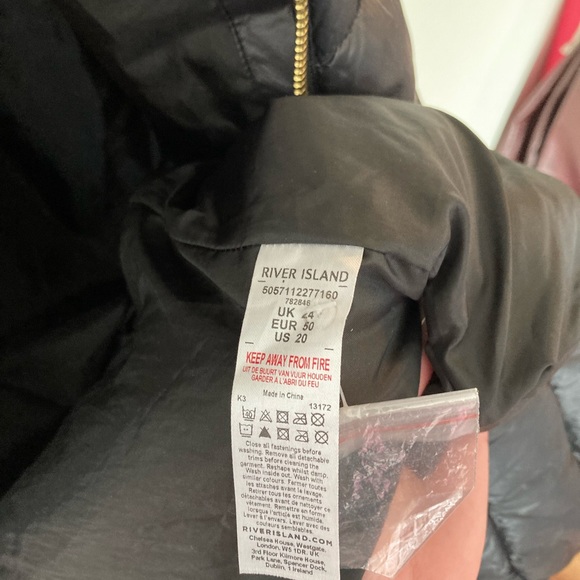 River Island Women’s Longline Padded Jacket with Faux-Fur Hood - Picture 5 of 10